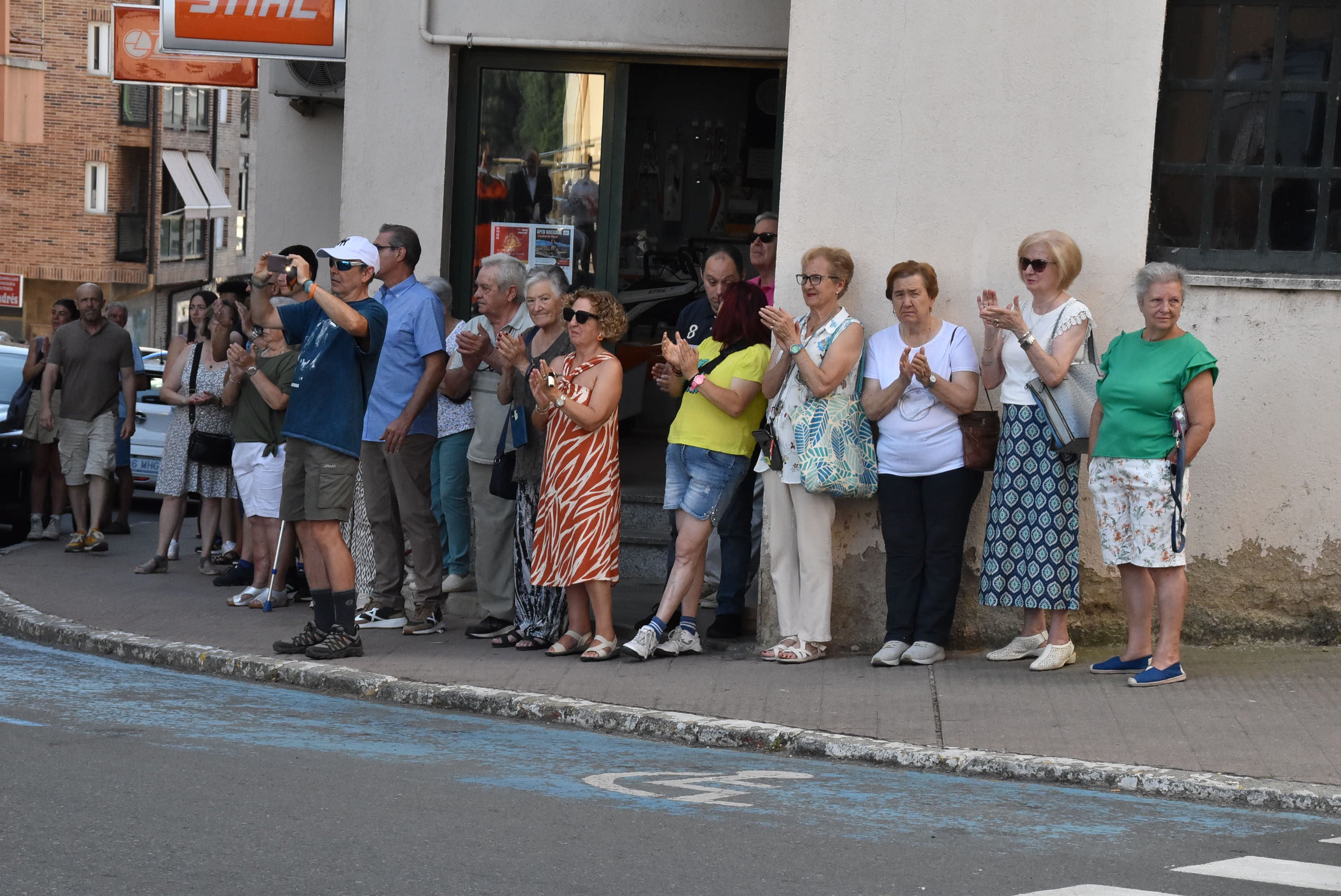 Béjar conmemora el 200 aniversario de la Policía Nacional con un homenaje