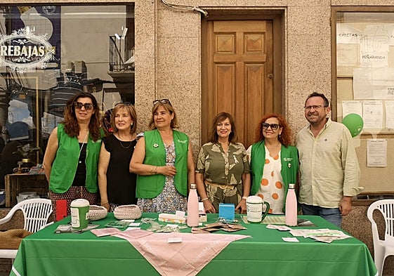 Mesa de cuestación de la AECC en Peñaranda.