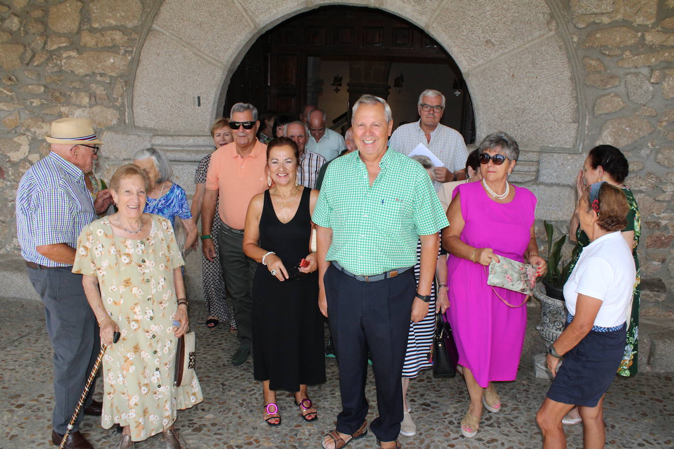 Animado día festivo para los mayores de Linares de Riofrío