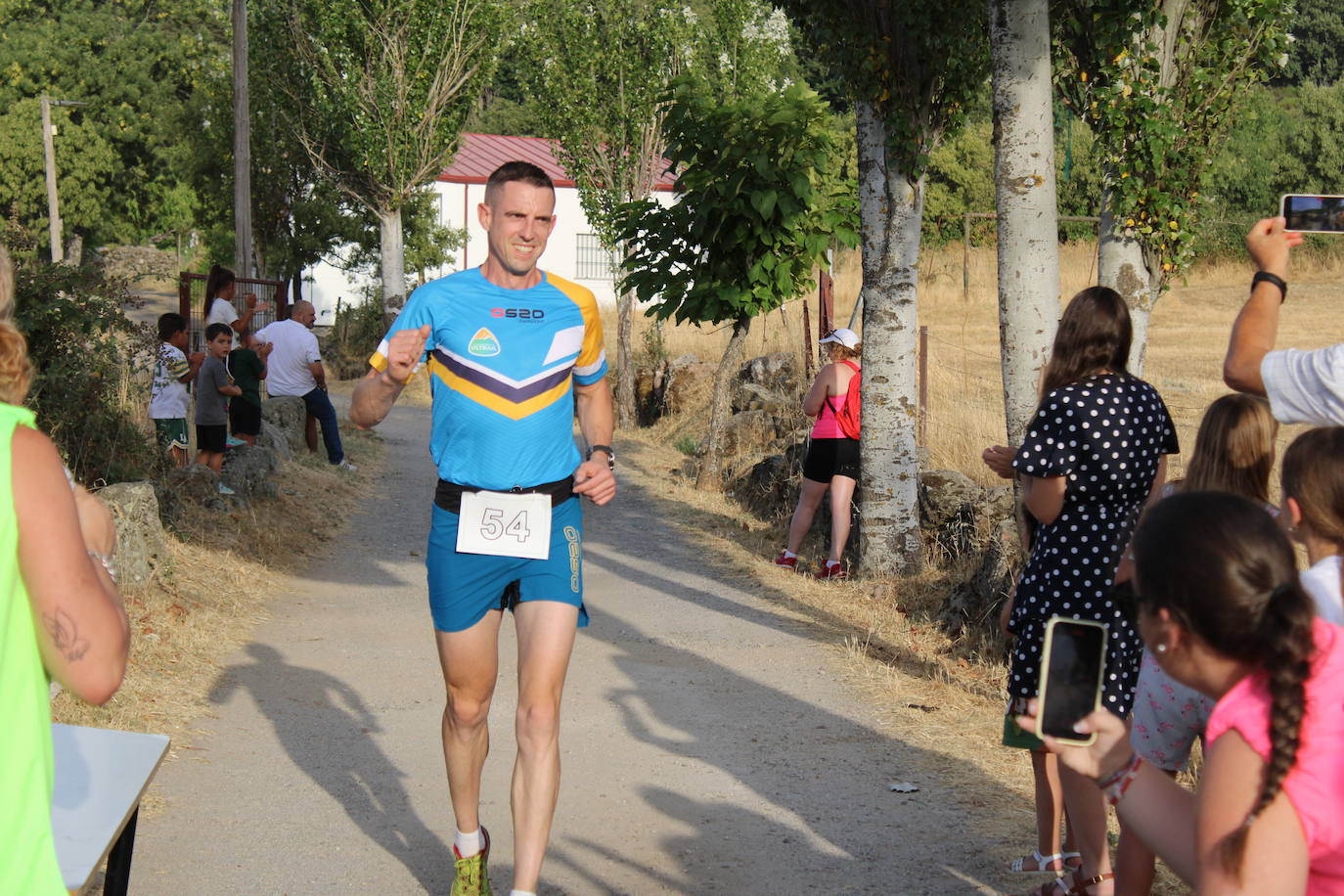 El deporte se suma a la fiesta en Sanchotello