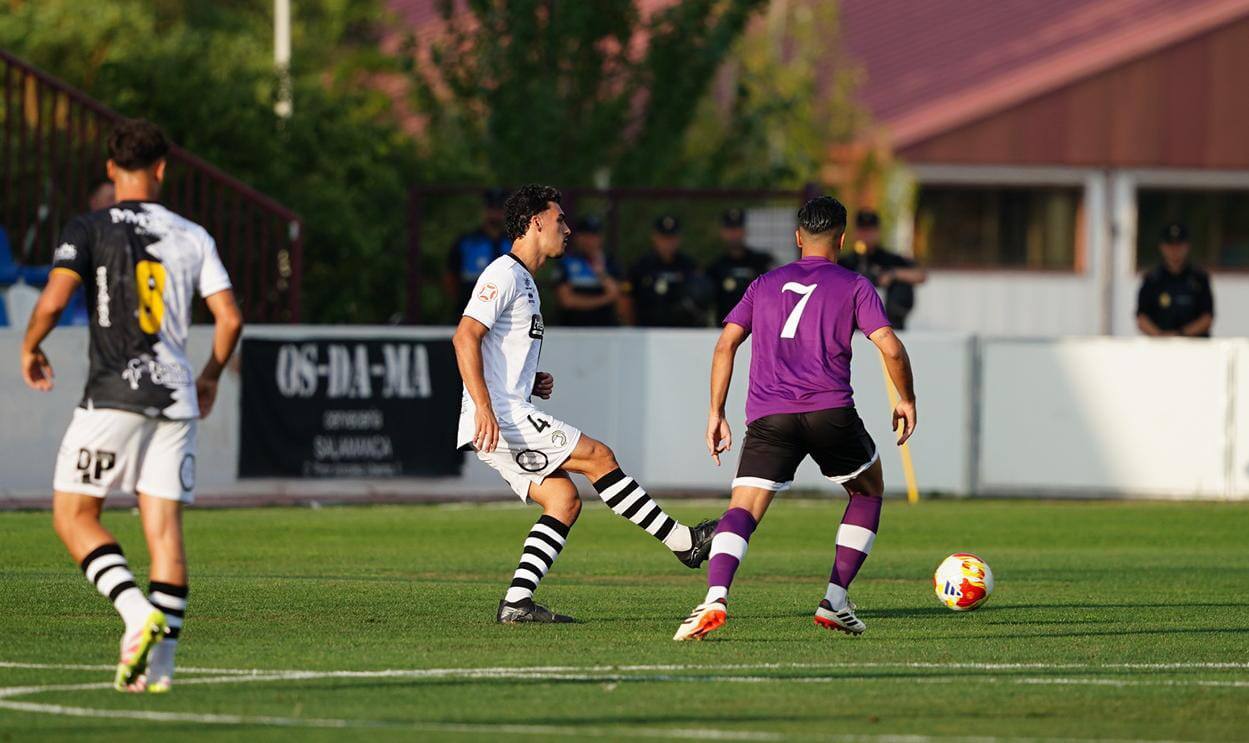 La victoria se queda en el Reina: el derbi de Copa Federación, en imágenes