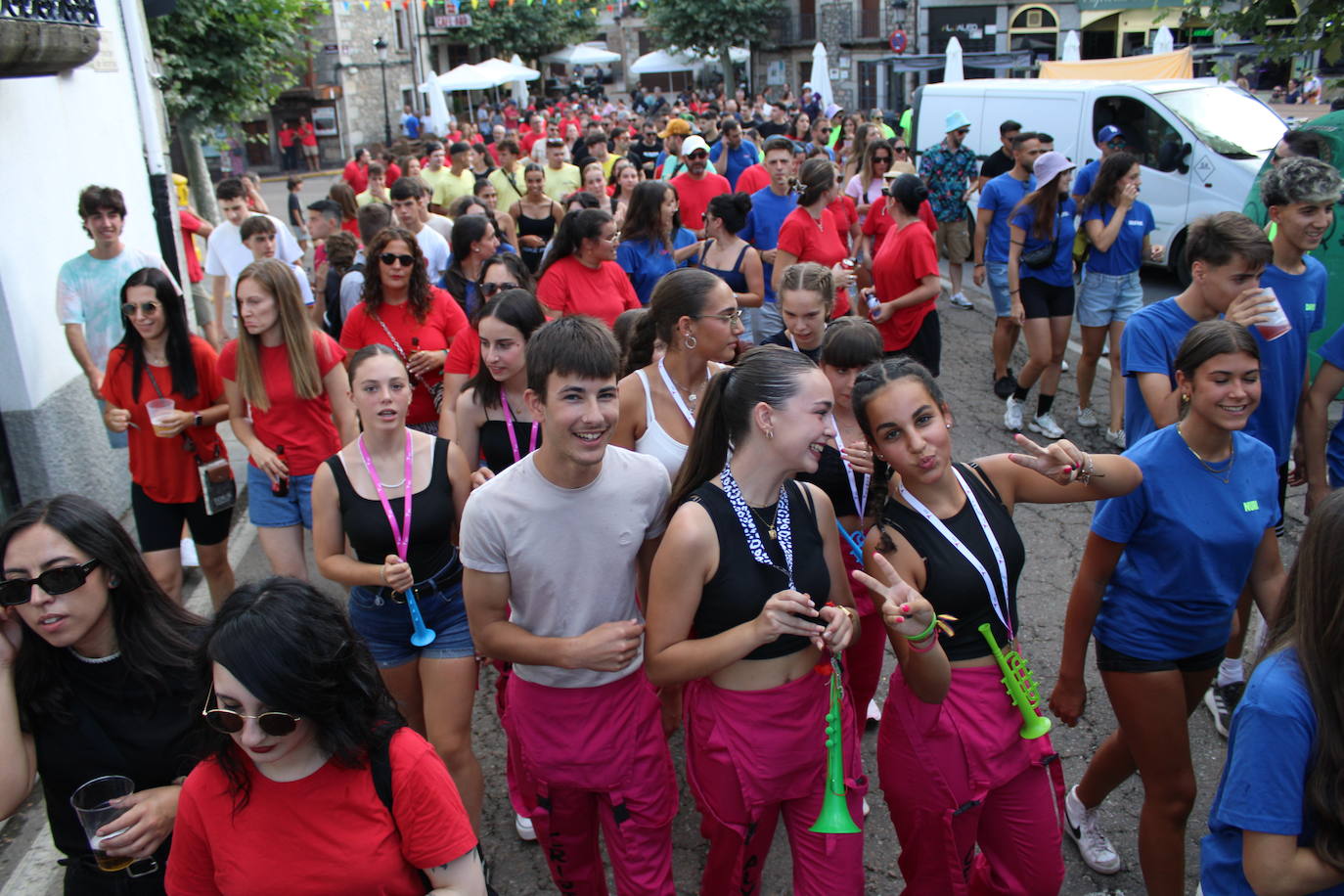 Las peñas de Linares disfrutan ya de las fiestas