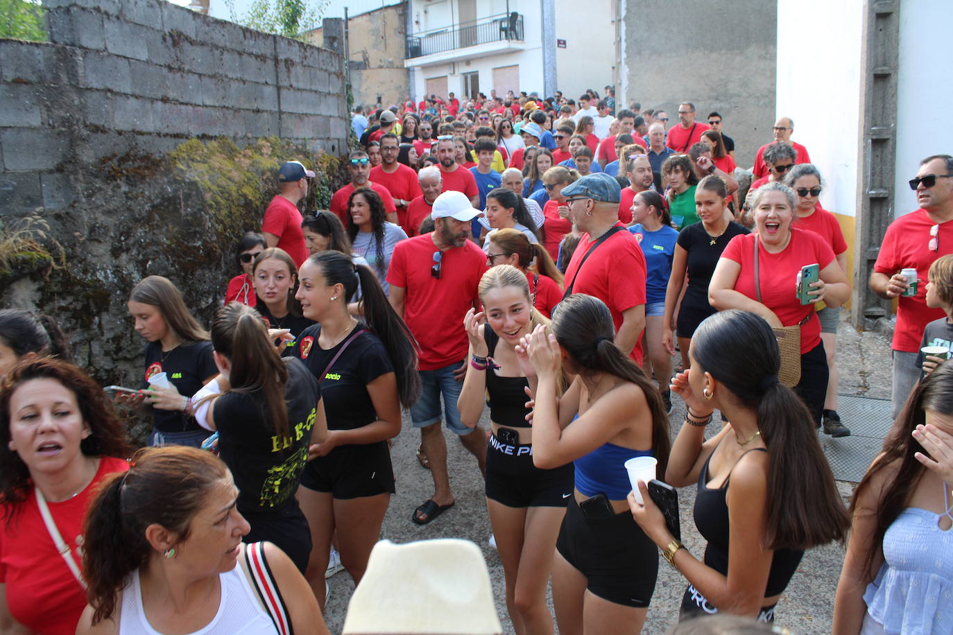 Las peñas de Linares disfrutan ya de las fiestas