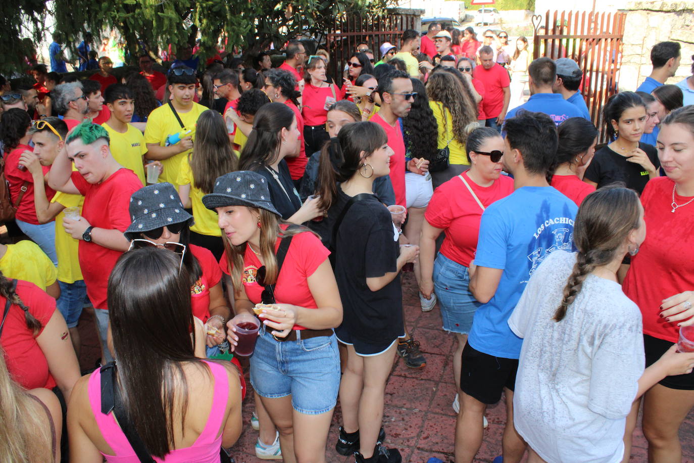 Las peñas de Linares disfrutan ya de las fiestas