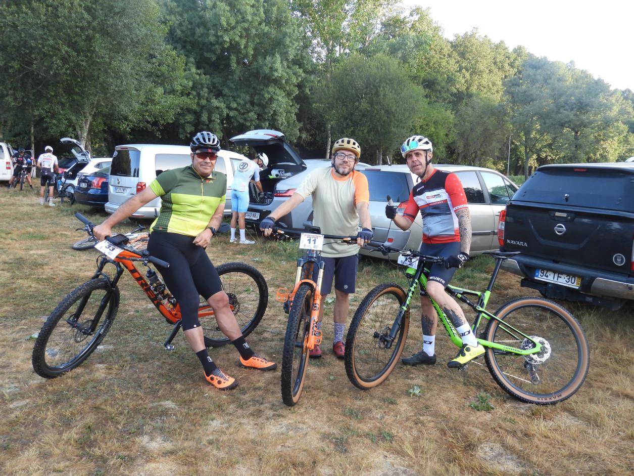 Gabriel Mateos y Ainhoa Sánchez se llevan la Navasfrías Bike Xtrem