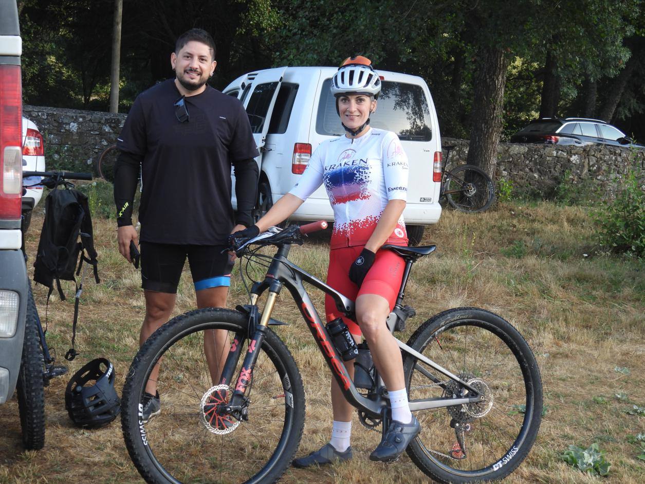 Gabriel Mateos y Ainhoa Sánchez se llevan la Navasfrías Bike Xtrem
