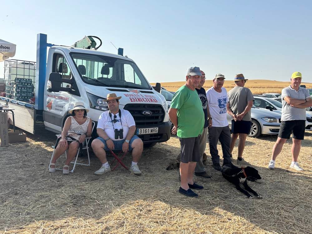 74 galgos de toda España se citan en la prueba de Cantaracillo