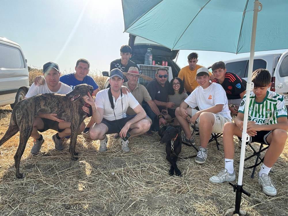 74 galgos de toda España se citan en la prueba de Cantaracillo