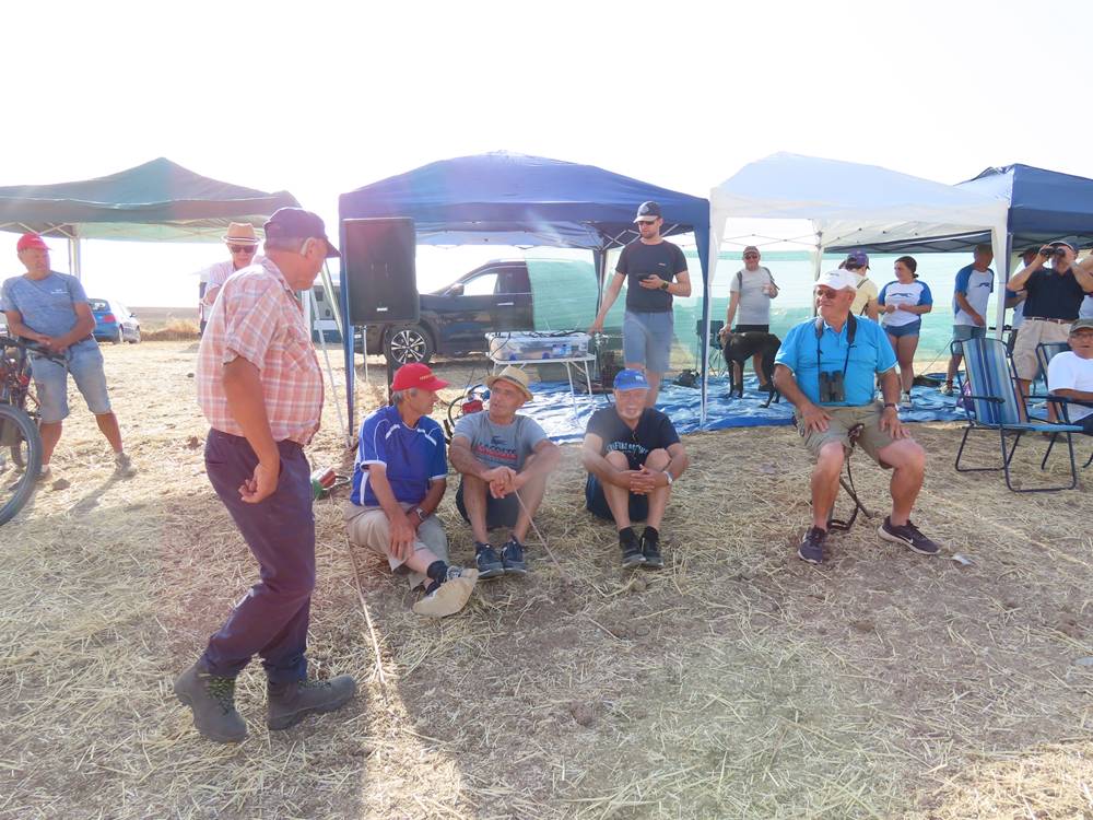 74 galgos de toda España se citan en la prueba de Cantaracillo