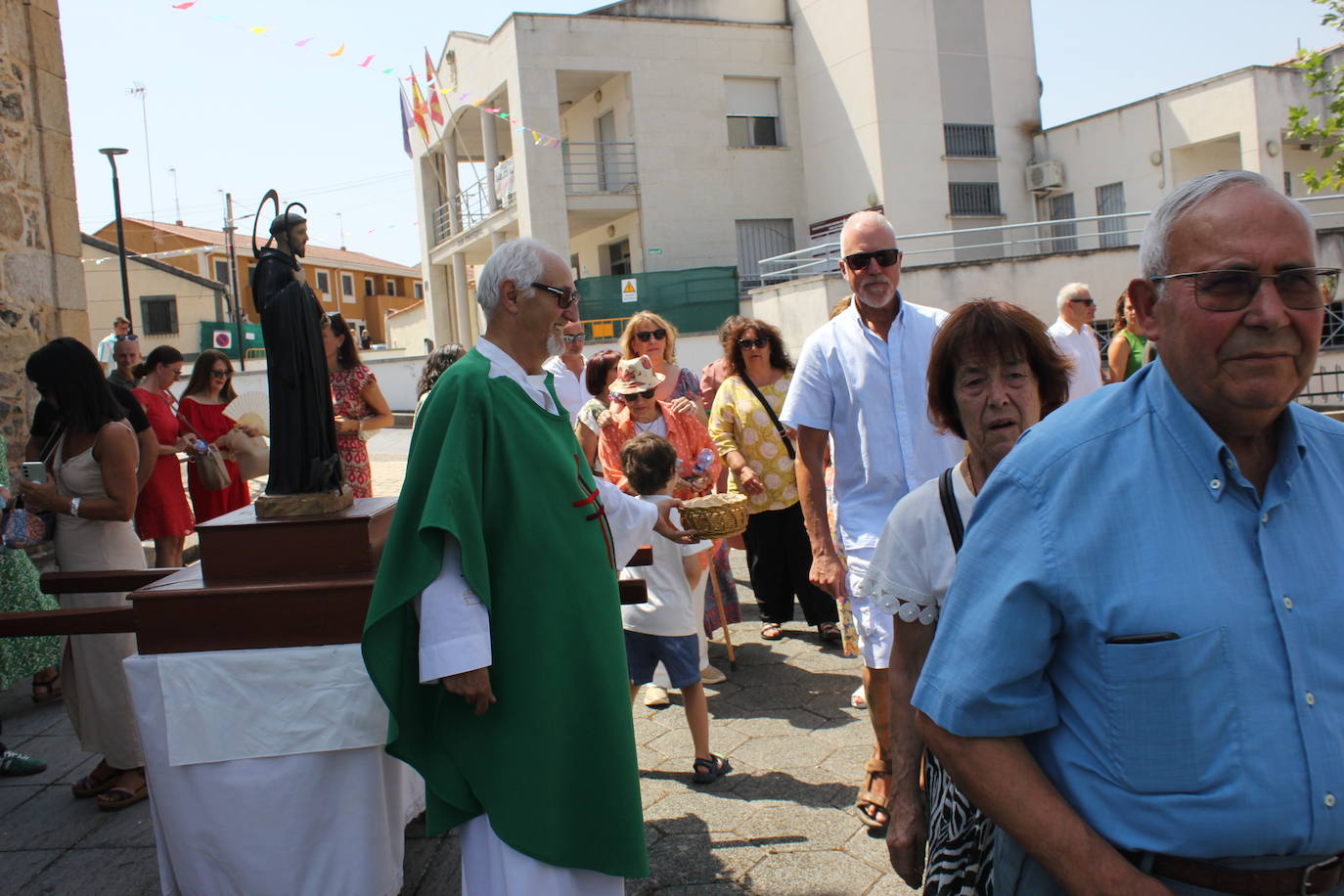 San Benito marca el cénit de las fiestas en Saelices el Chico