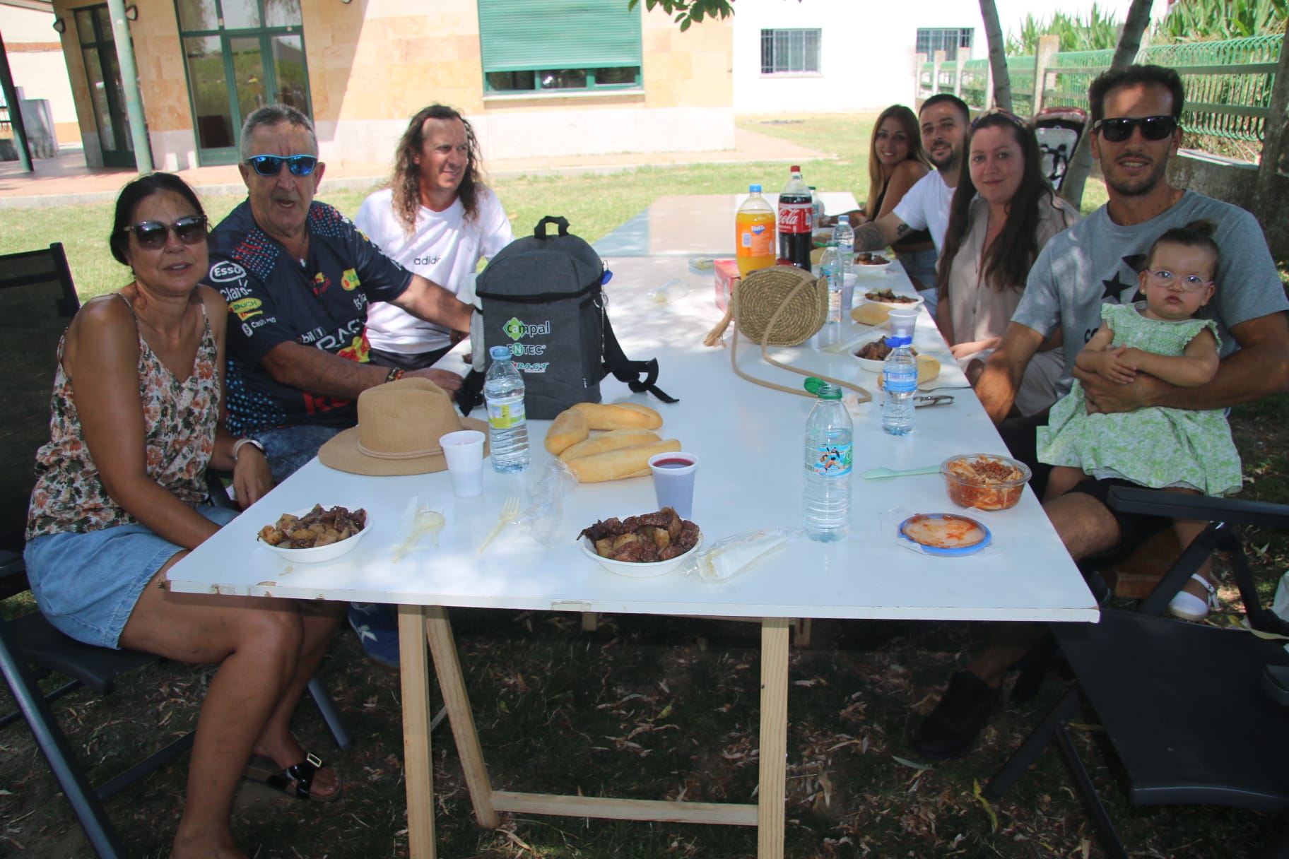 Un sabroso guiso de ternera, en el fin de fiesta de Encinas de Abajo