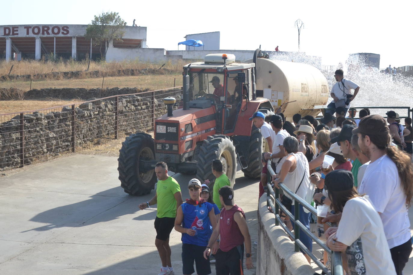 Divertido encierro en Saelices el Chico