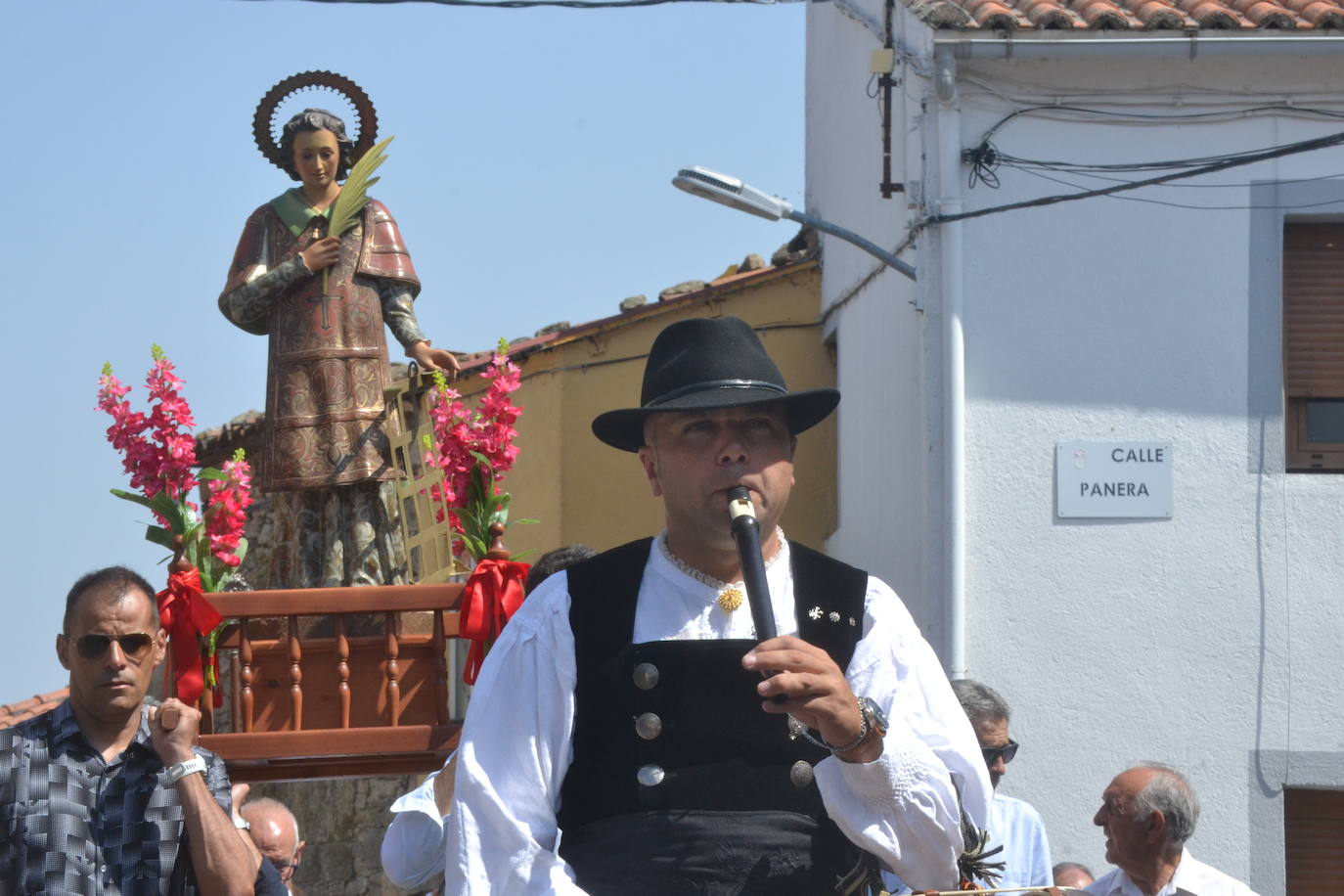 San Lorenzo preside el día grande de La Zarza de Pumareda