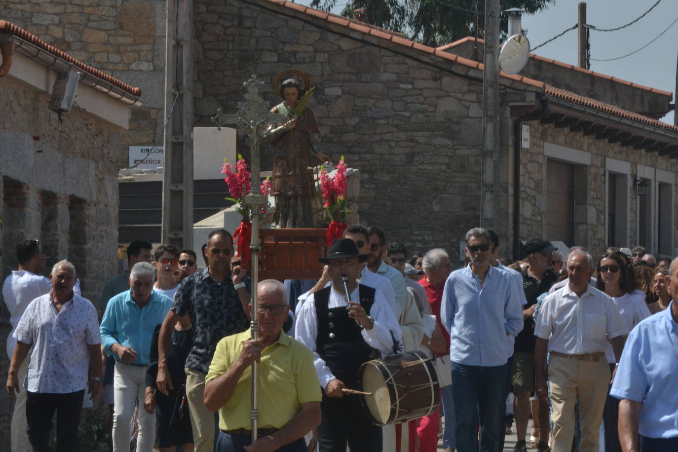 San Lorenzo preside el día grande de La Zarza de Pumareda