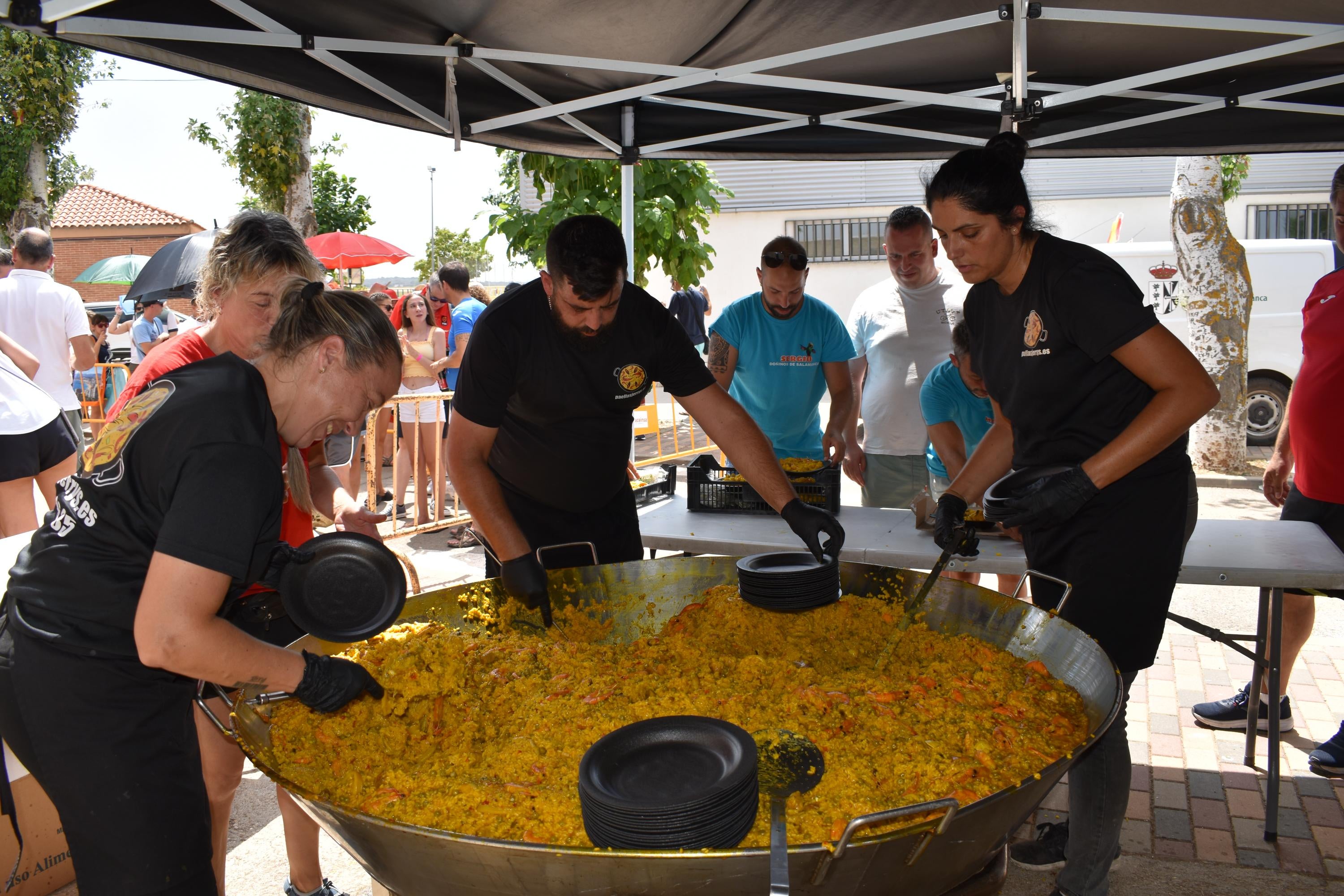 Cierre de fiestas con sabor solidario en Doñinos de Salamanca