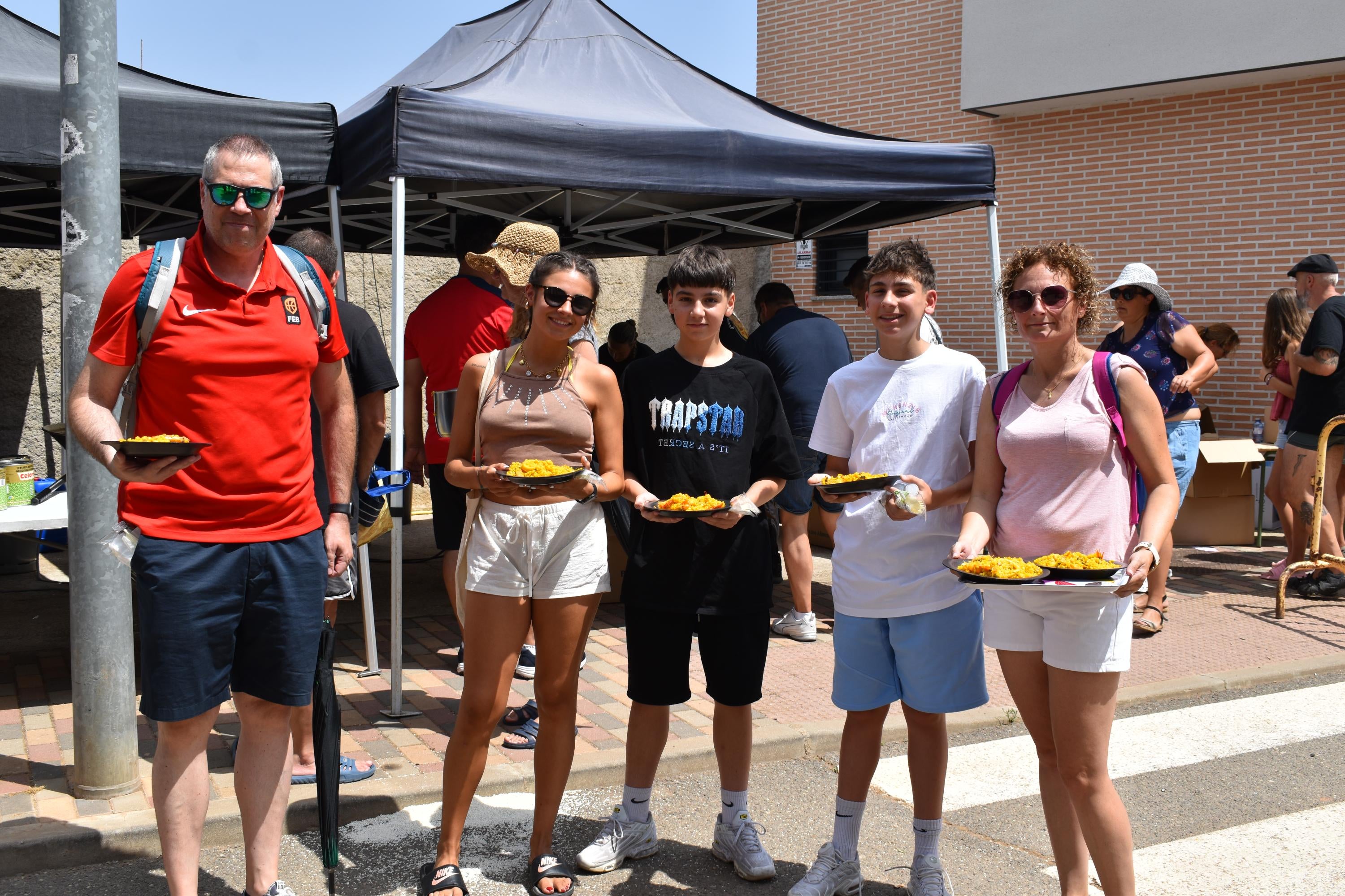 Cierre de fiestas con sabor solidario en Doñinos de Salamanca
