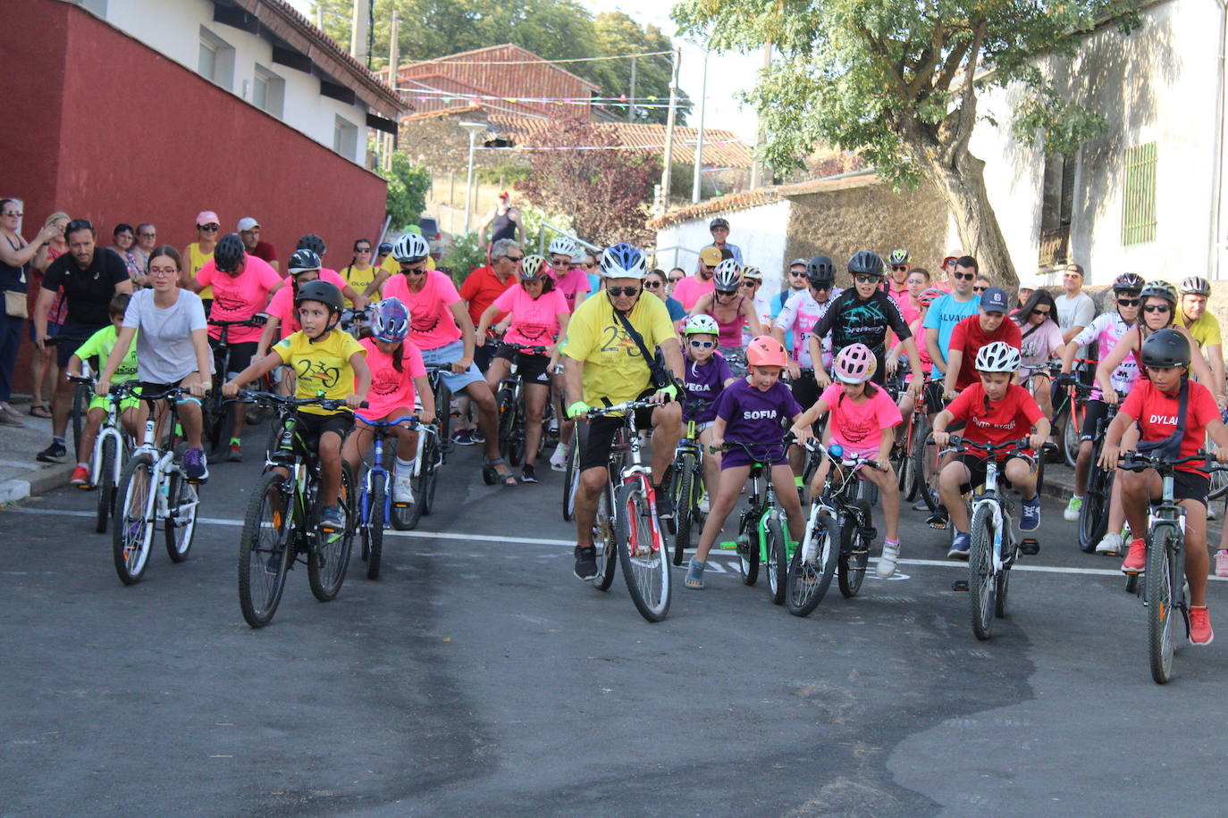 Berrocal de Salvatierra celebra una nueva edición de su vuelta ciclista