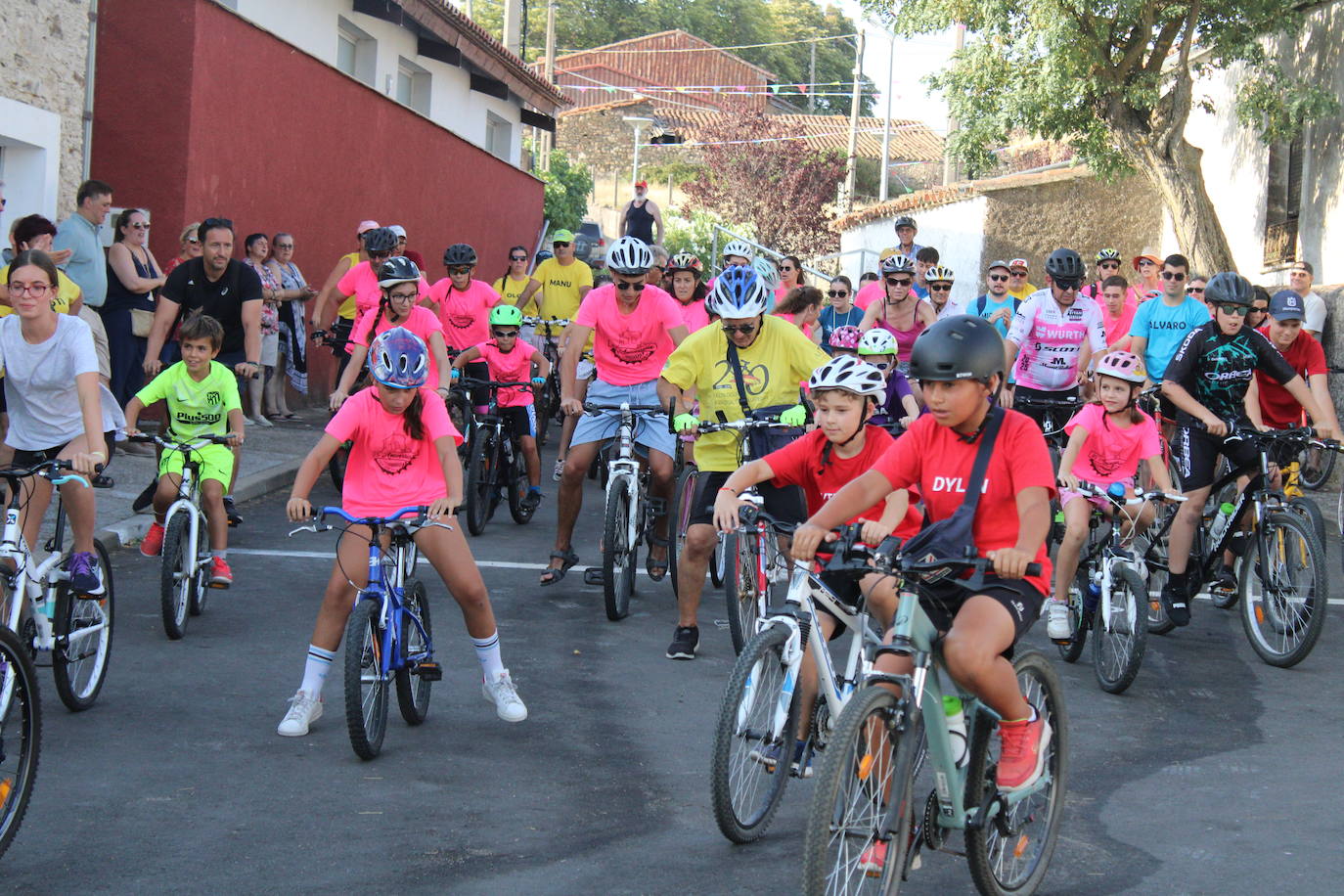 Berrocal de Salvatierra celebra una nueva edición de su vuelta ciclista