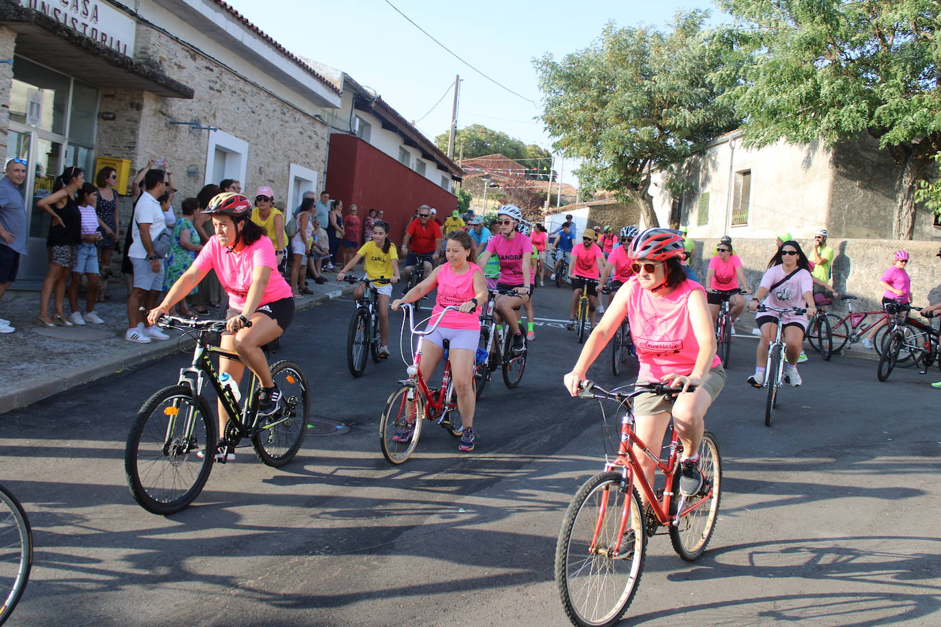 Berrocal de Salvatierra celebra una nueva edición de su vuelta ciclista