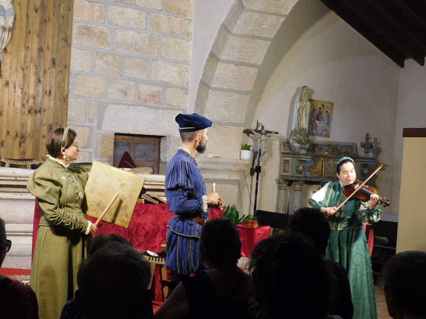 Teatro en estado puro en Cabeza de Framontanos con &#039;Buscando a Nebrija&#039;