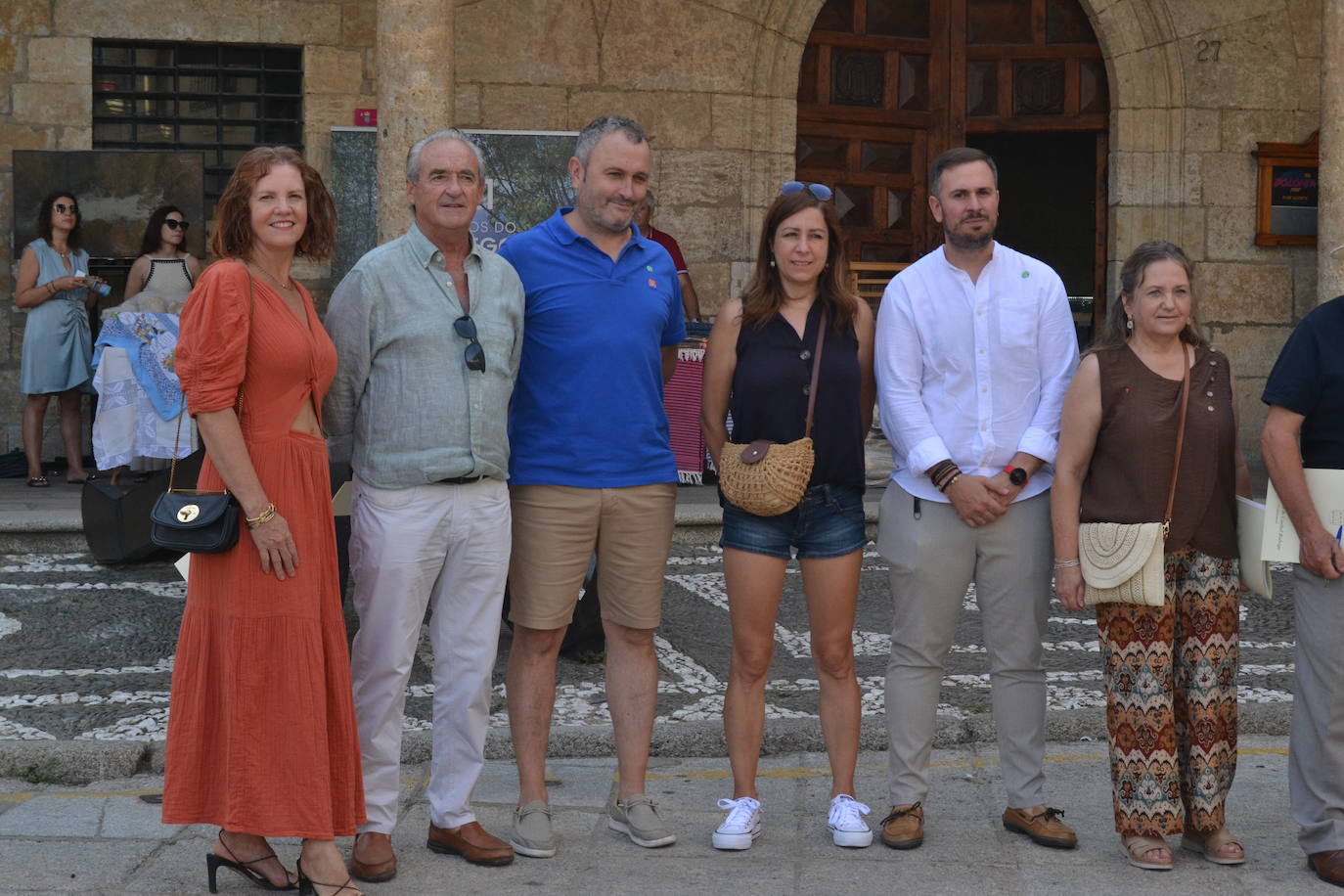 El comercio local abarrota las calles de Miróbriga