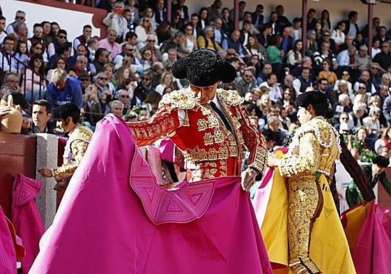 Manuel Diosleguarde y Emilio de Justo, en la plaza de toros de Guijuelo.