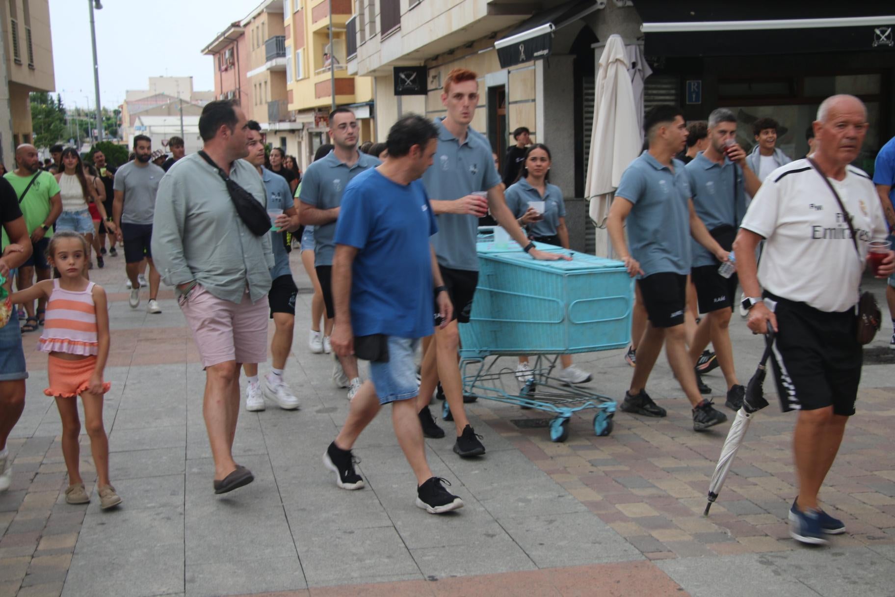 Las peñas reinan en Carbajosa