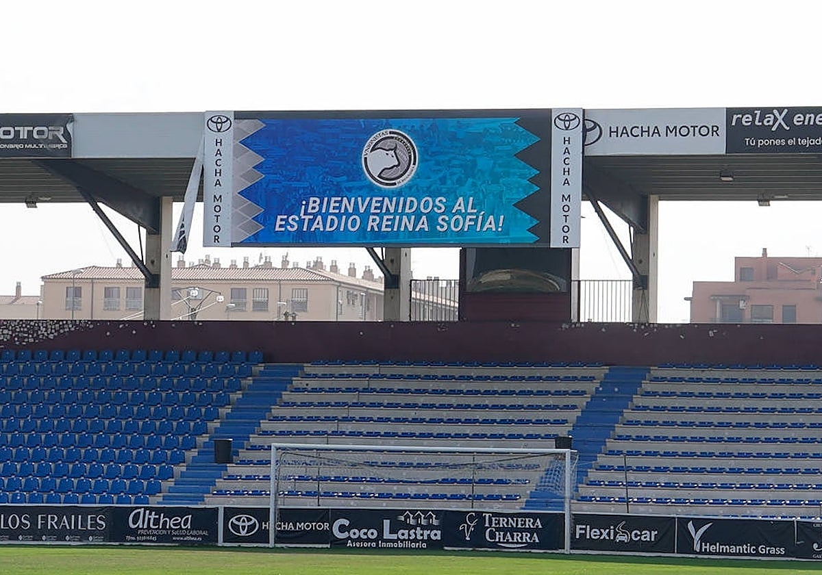 Marcador del estadio Reina Sofía.
