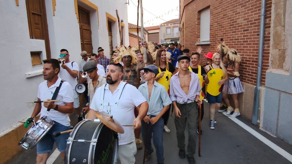 Las peñas activan la fiesta en Cantalpino