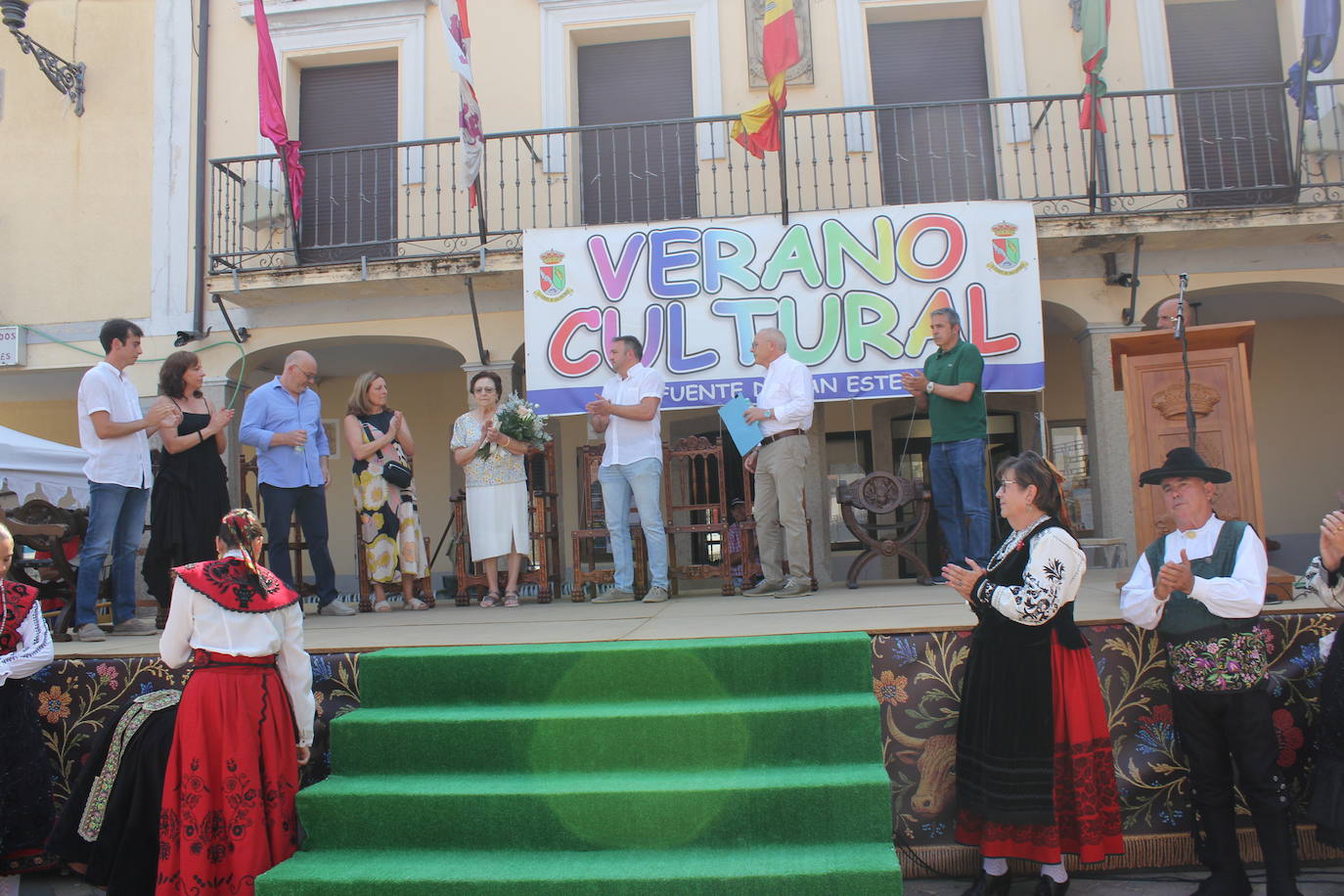 Emotivos momentos y bullicio en el III Día del Campo Charro de La Fuente de San Esteban