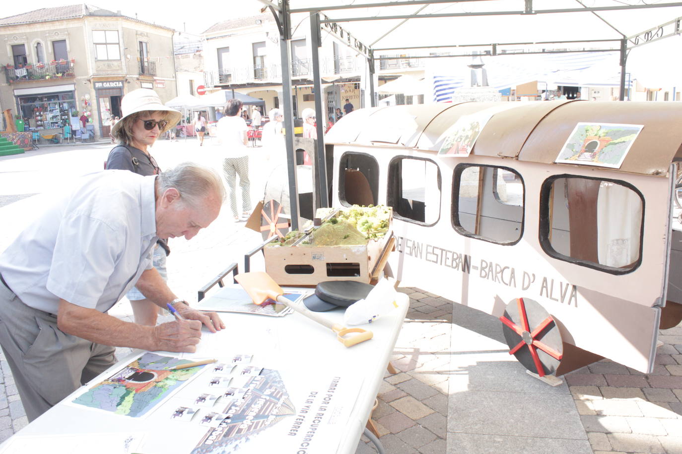 Emotivos momentos y bullicio en el III Día del Campo Charro de La Fuente de San Esteban