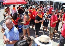 La verbena del vermú animó la mañana en Linares