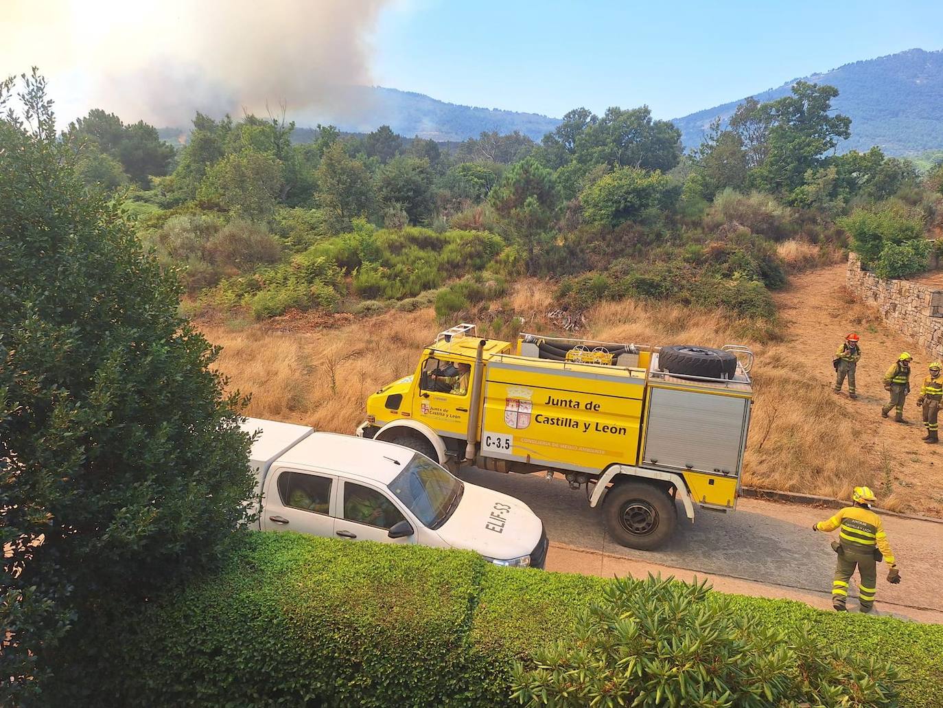 Así están siendo las labores de extinción del terrible incendio de La Alberca