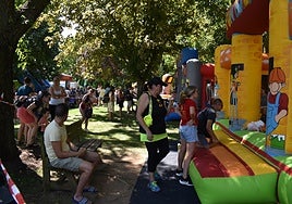 Hinchables, en el Prado de la Vega de Carbajosa de la Sagrada.