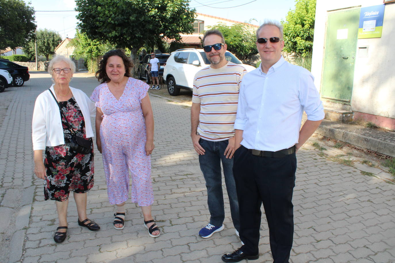 Gallegos de Solmirón acompaña a la Virgen de Gracia Carrero en su regreso a la ermita
