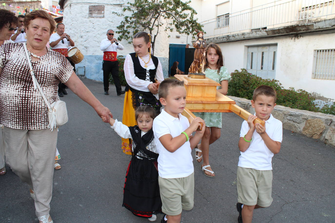 Puente del Congosto honra a la Virgen de la Asunción como antesala del día grande en honor a San Roque