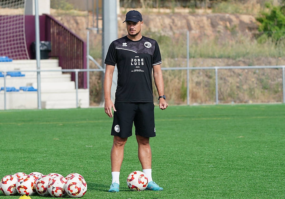 Oriol Riera, durante una sesión de entrenamiento en el anexo al Reina Sofía.