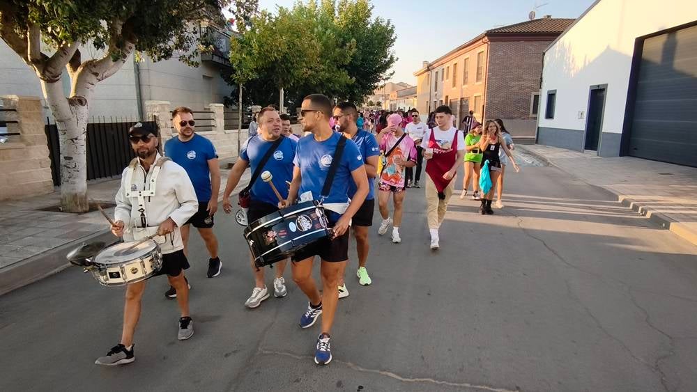 Grandes dosis de animación juvenil por las calles de Babilafuente