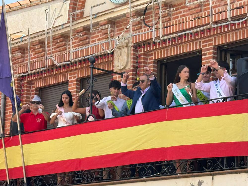 Tradicional y centenaria procesión con San Roque en Macotera