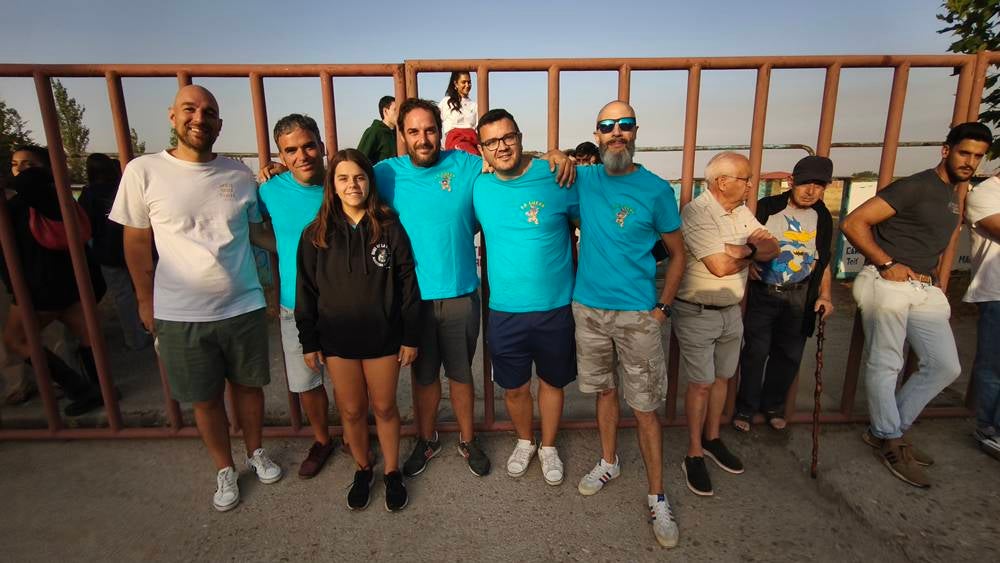 Primer encierro tradicional por las calles de Macotera