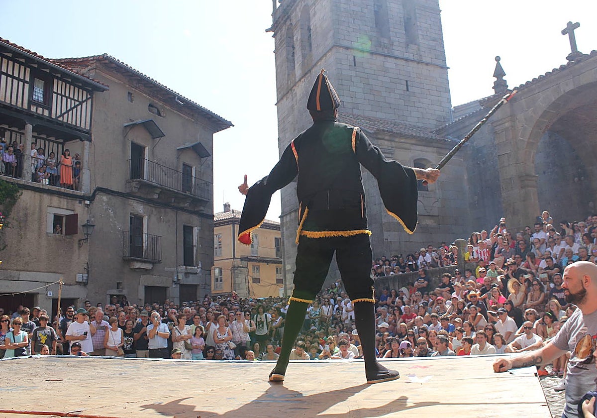 Los pecados vs. las virtudes: la Loa libra una batalla épica en La Alberca