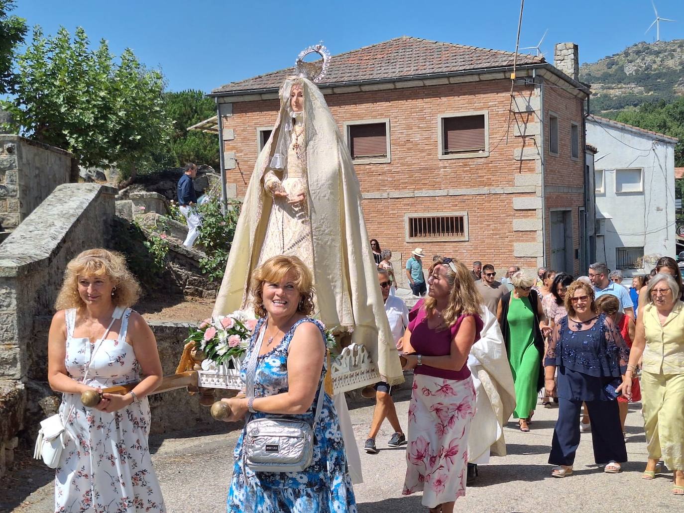 Sorihuela acompaña a la Virgen de la Asunción en su día de fiesta