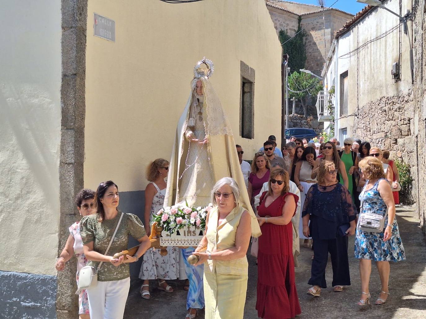 Sorihuela acompaña a la Virgen de la Asunción en su día de fiesta