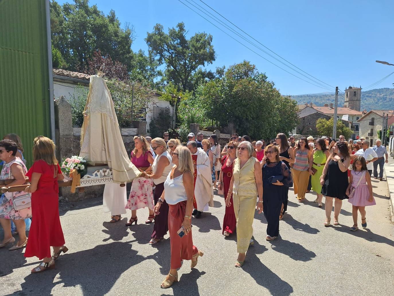 Sorihuela acompaña a la Virgen de la Asunción en su día de fiesta