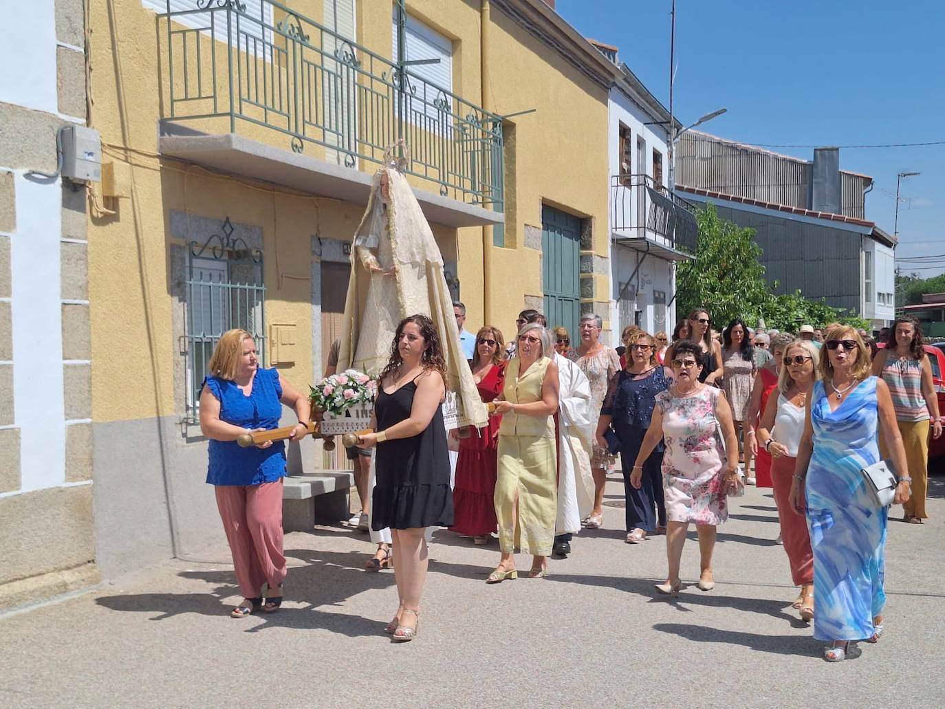 Sorihuela acompaña a la Virgen de la Asunción en su día de fiesta