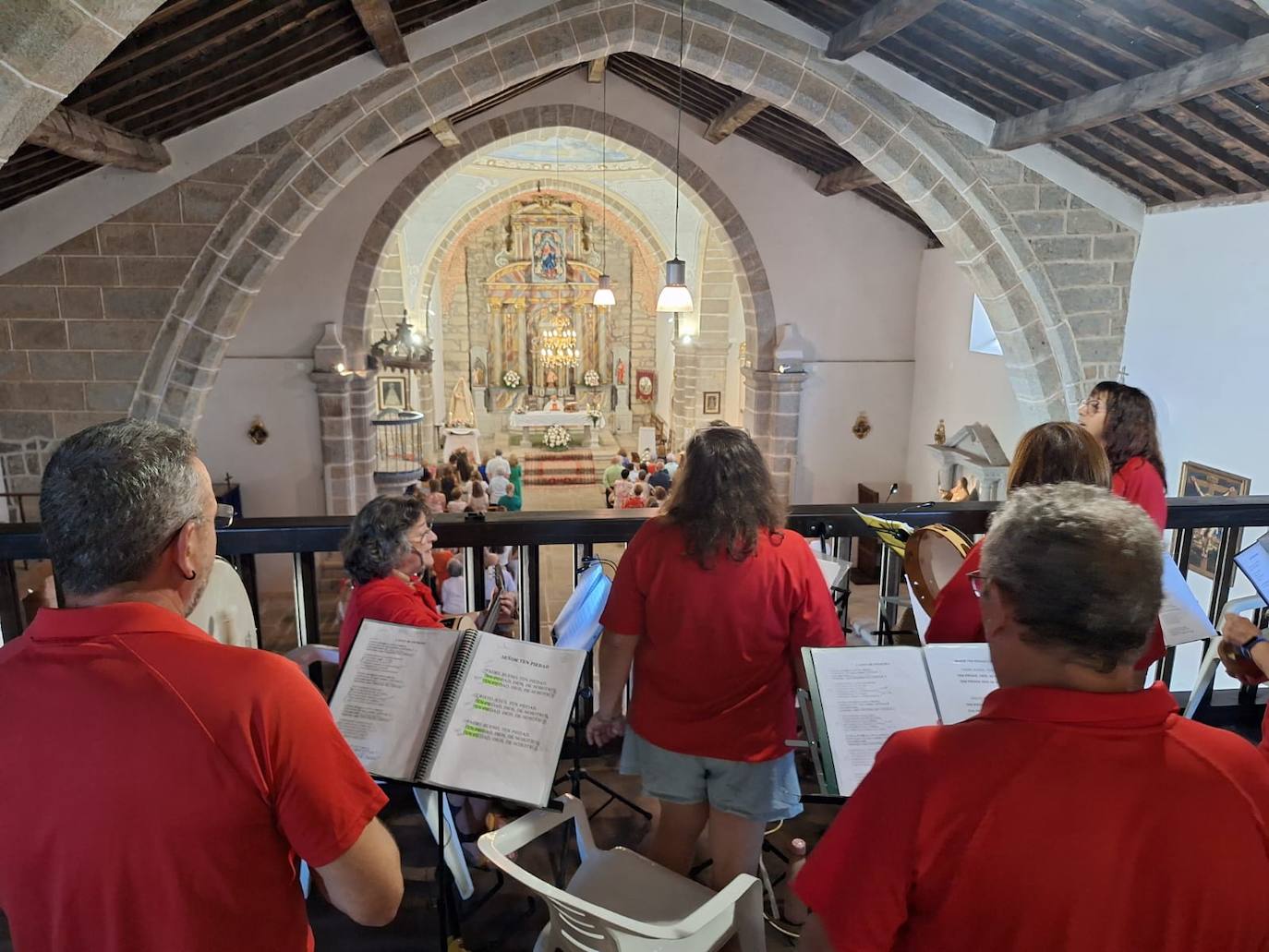 Sorihuela acompaña a la Virgen de la Asunción en su día de fiesta