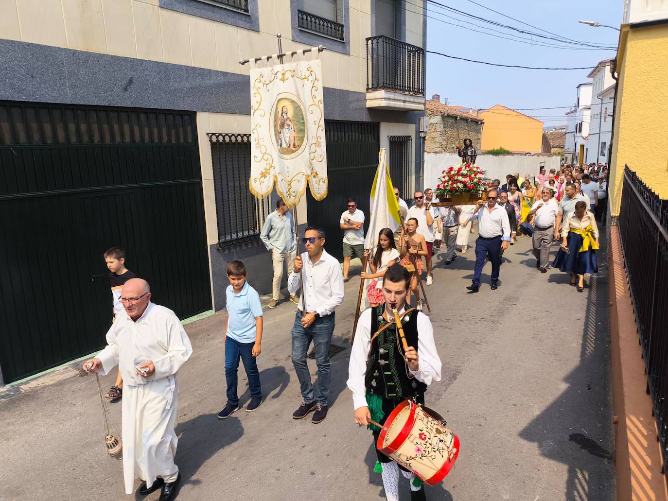 Ledrada vive una intensa jornada por San Roque