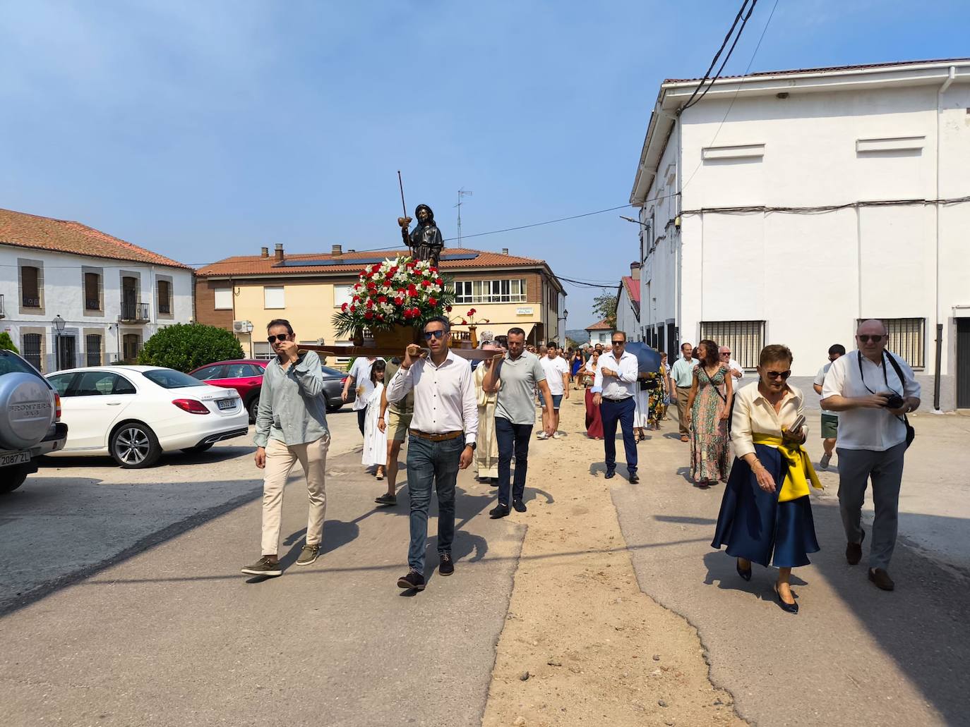 Ledrada vive una intensa jornada por San Roque