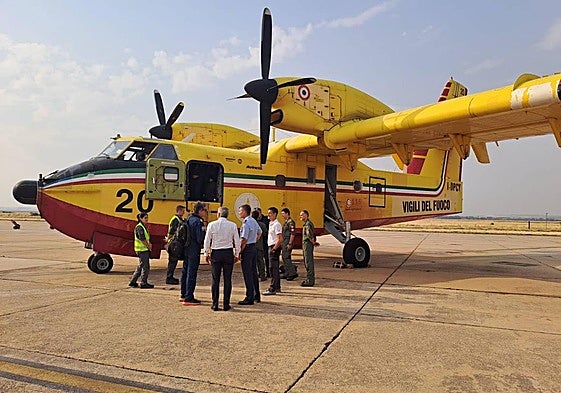 Imagen de uno de los dos aviones que han aterrizado en Matacán.