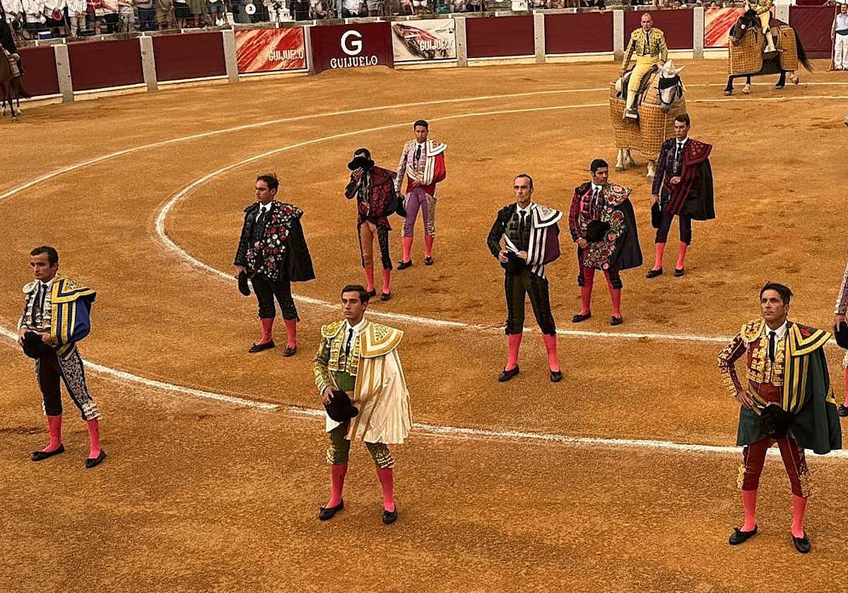 Damián Castaño e Ismael Martín, a hombros en Guijuelo